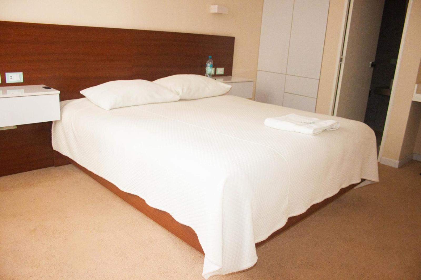 Hotel Don Bartolo Espinar Zewnętrze zdjęcie